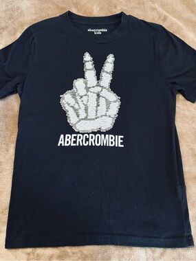 2/$10 Abercrombie and Fitch Black Tee with Silver Sequin Peace Sign Kids 9/10